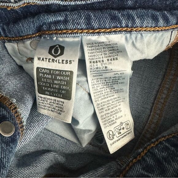 Levi's 501 Buttonfly Jeans Men's  27/30 Classic Fit 100% Cotton Straight Leg - Picture 3 of 12